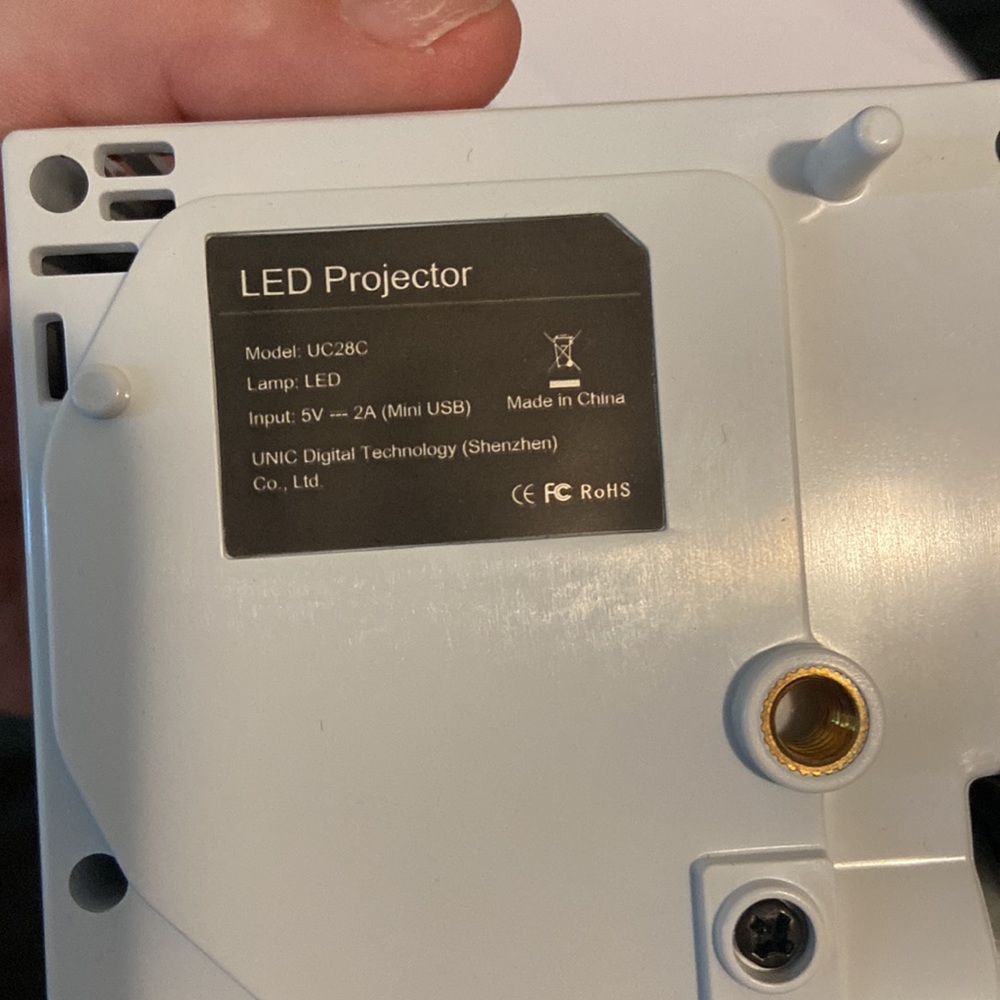 LED Projector - Picture 5 of 5